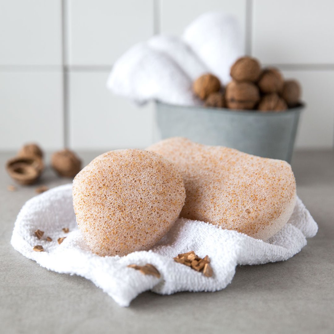 Organic Konjac Sponge Walnut Shell - Extra exfoliating