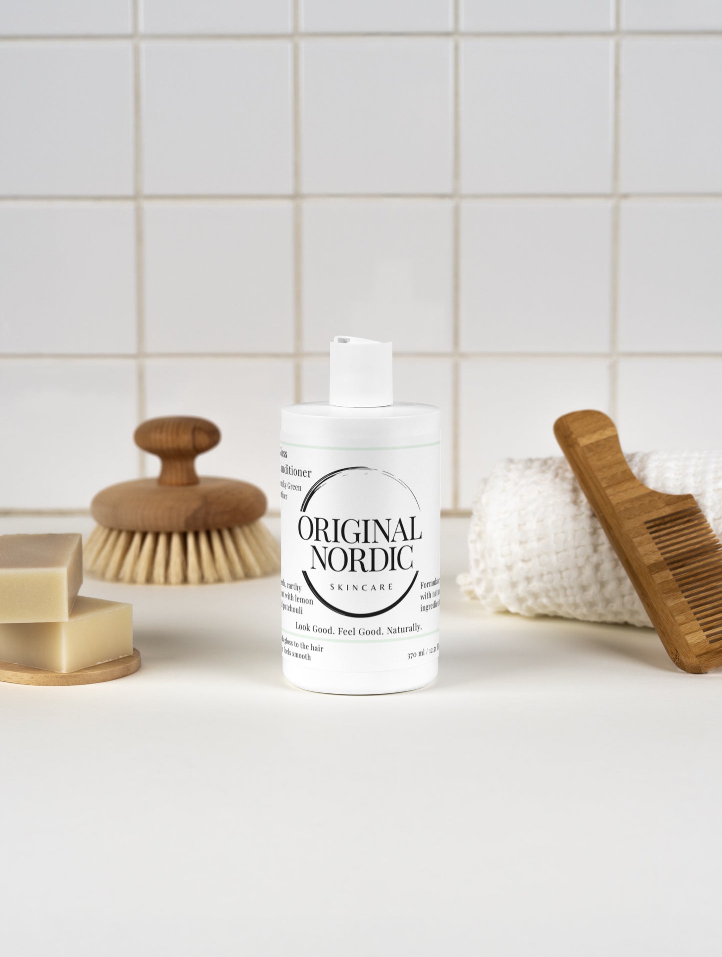 Gloss Conditioner, Smoky Green Vetiver, 370 ml