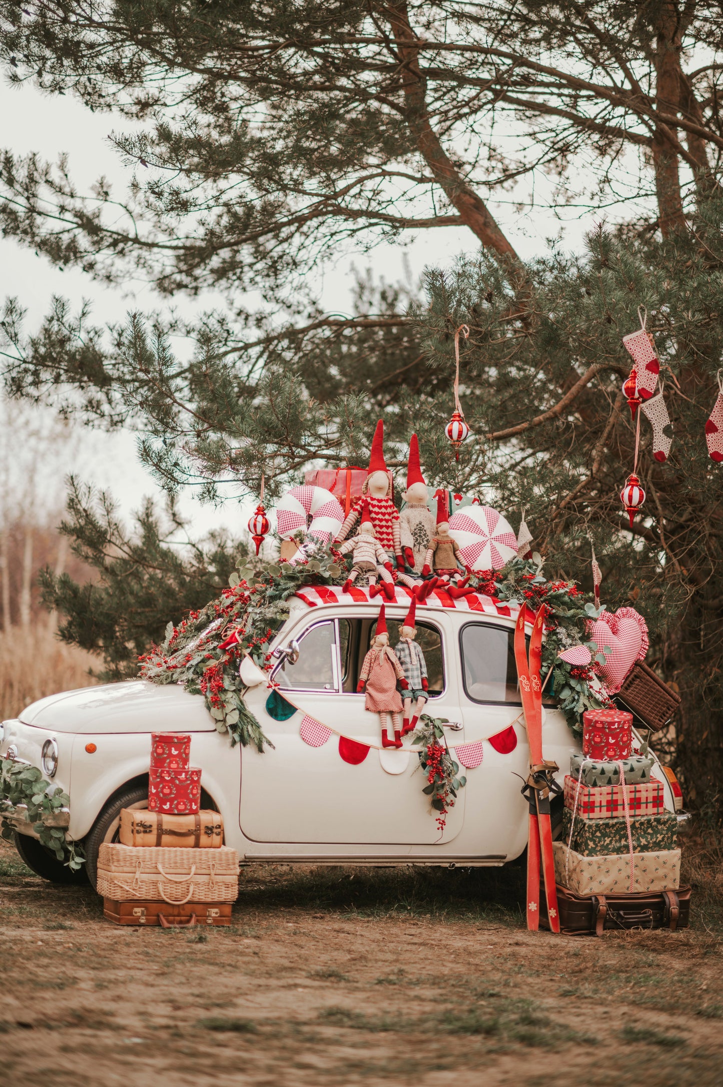 Rød Ternet Jule Fløjls Guirlande med Halvmåner