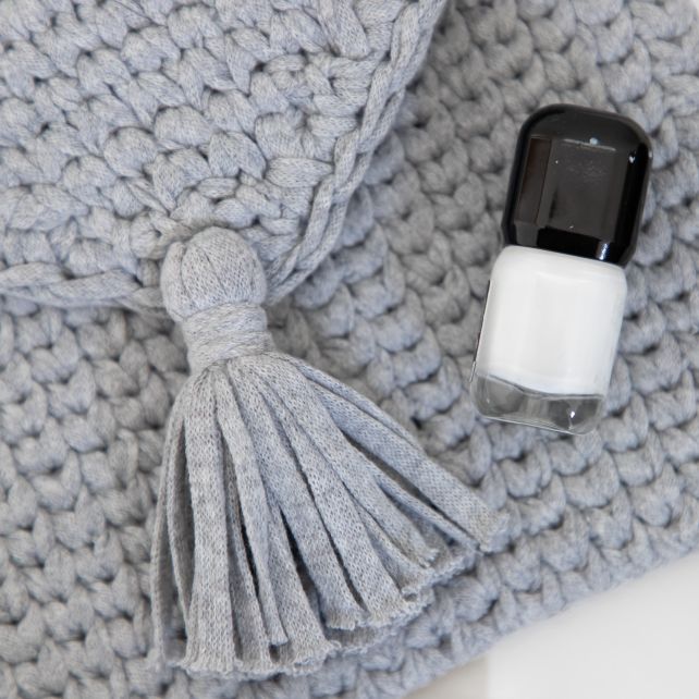 DIY Häkelset Clutch in Strickoptik Silbergrau