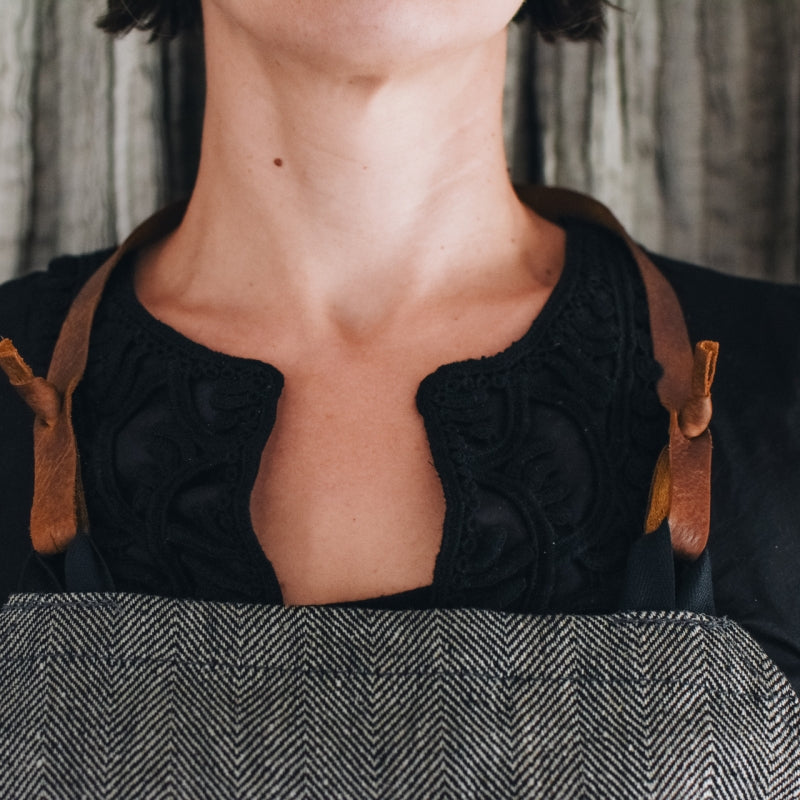 KOOSdisain Linen Apron with Leather Details, photo 3