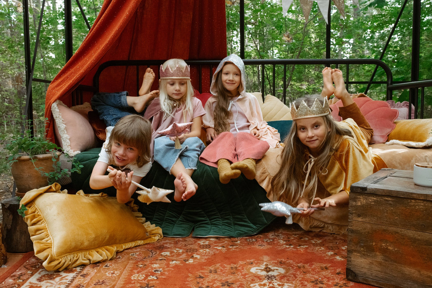 Pink Pailletter Eventyrkrone og Tryllestav Magisk Sæt