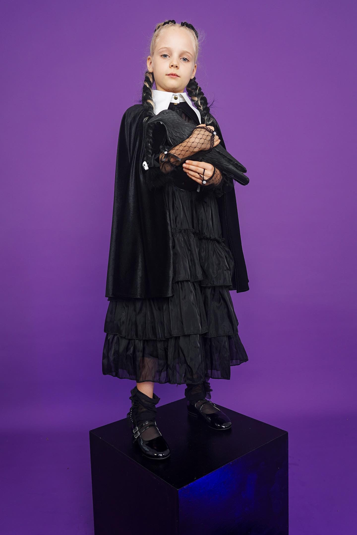 Magisk Kappe til Børn i Wednesday Stil