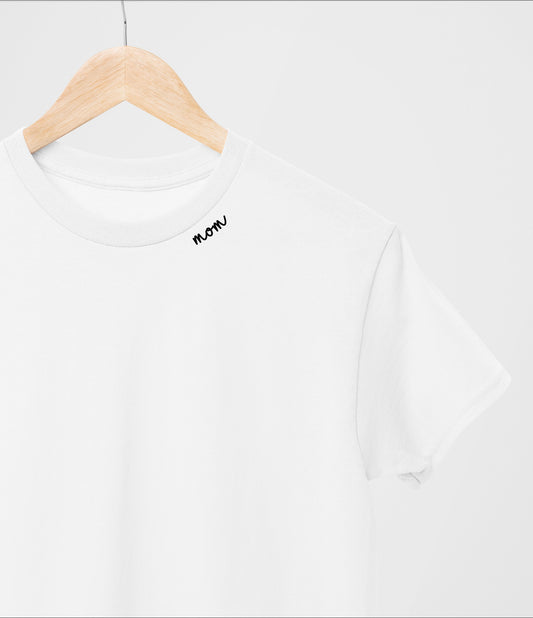 Embroidered Collar Organic Cotton T-shirt "Mom"