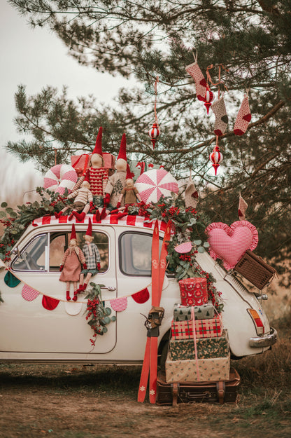 Rød Ternet Jule Fløjls Guirlande med Halvmåner