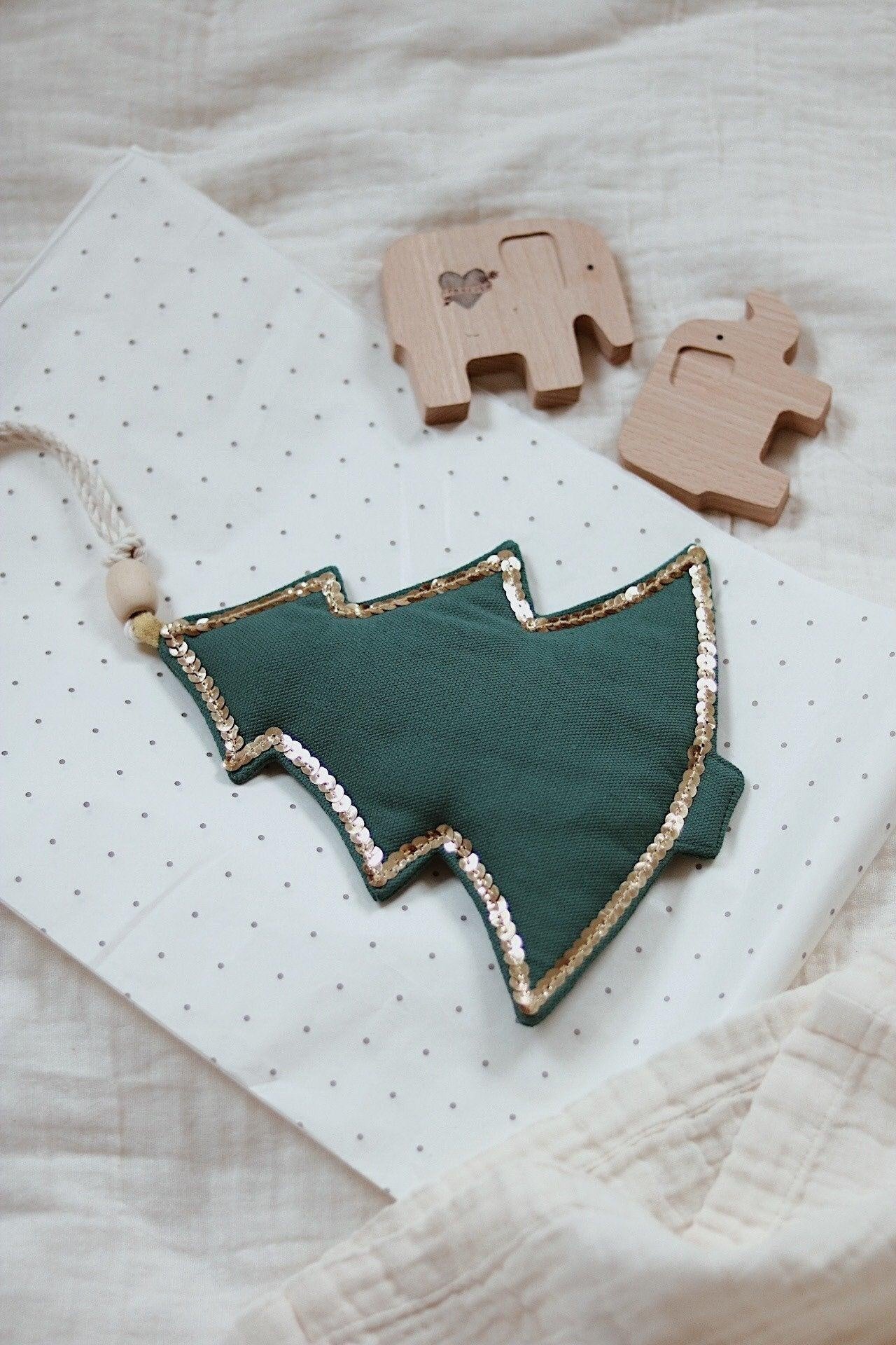 “Green Christmas Tree” Cotton and Linen Garland - Moi Mili