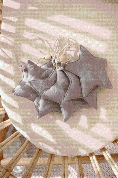 “Grey powder” Linen Garland with Stars
