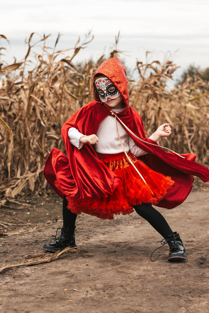 Rød Tyl Nederdel med Flæser og Pailletter - Eventyr Kostume til Halloween og Særlige Lejligheder
