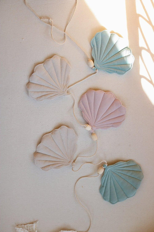 “Late Summer” Velvet Garland with Shells - Moi Mili