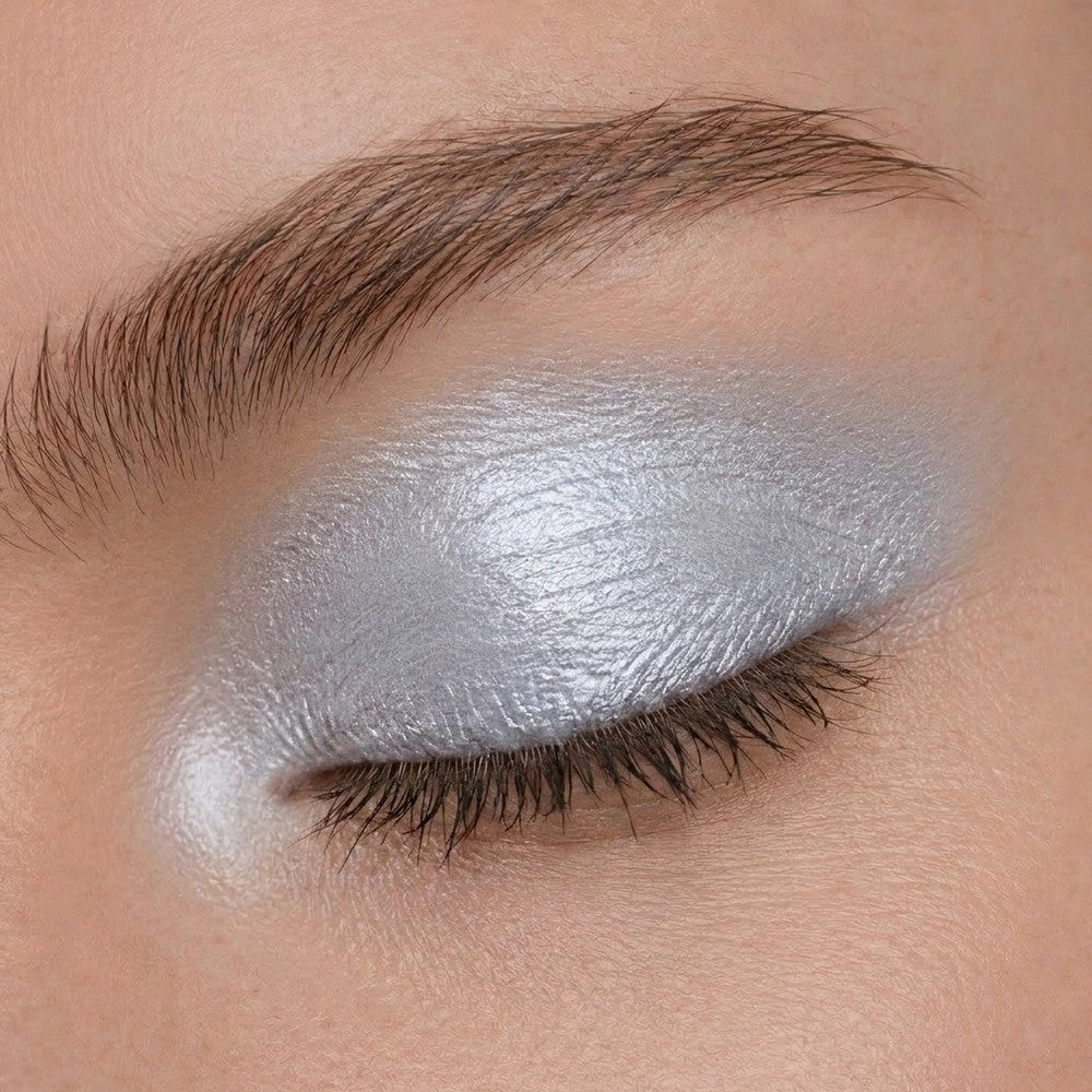 Organic Beauty Long Lasting Liquid Eye Shadow - 02 Silver Grey