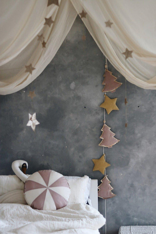 “Pink Christmas Tree” Linen Garland - Moi Mili