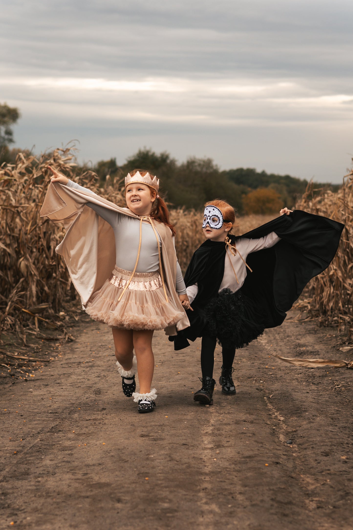 Lille Creme Rødhætte - Hvid Heks Magisk Kappe