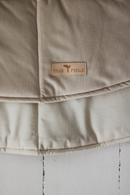 “Soft Beige” Round Velvet Mat